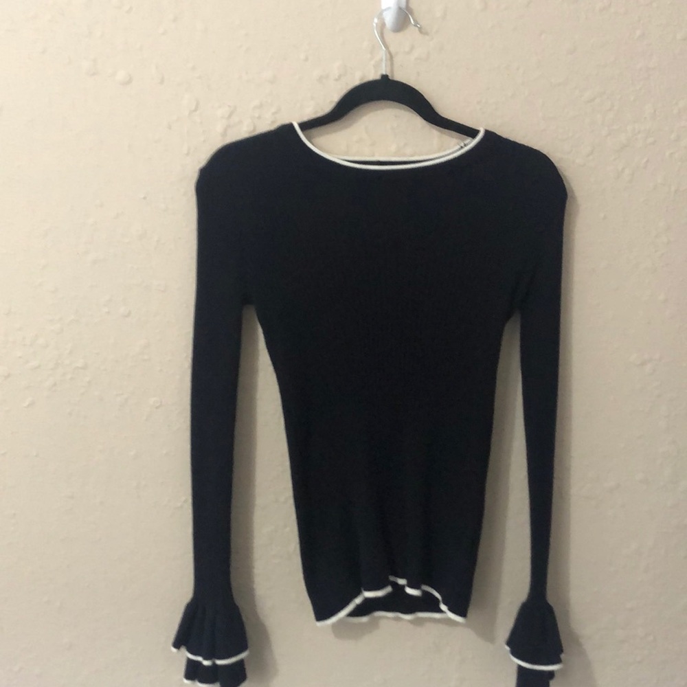 Ribbed Flare Wrist Long Sleeve Top